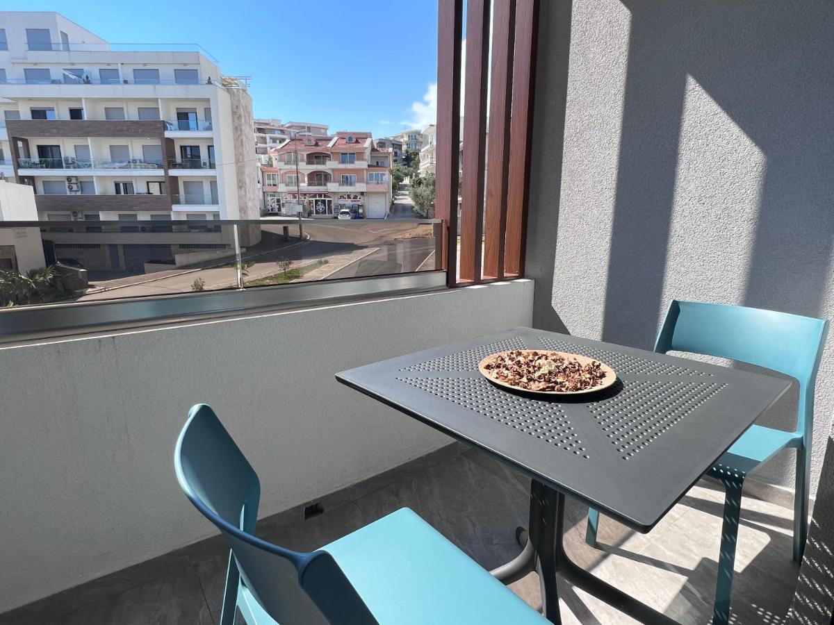 Coin Apartments Ulcinj Bagian luar foto
