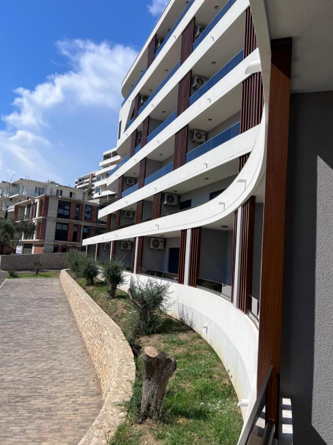 Coin Apartments Ulcinj Bagian luar foto